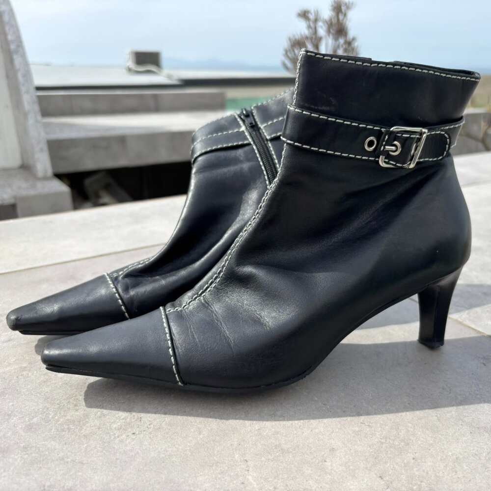 Black Leather Booties – Side Zipper – White Stitching Detail_ Size 8